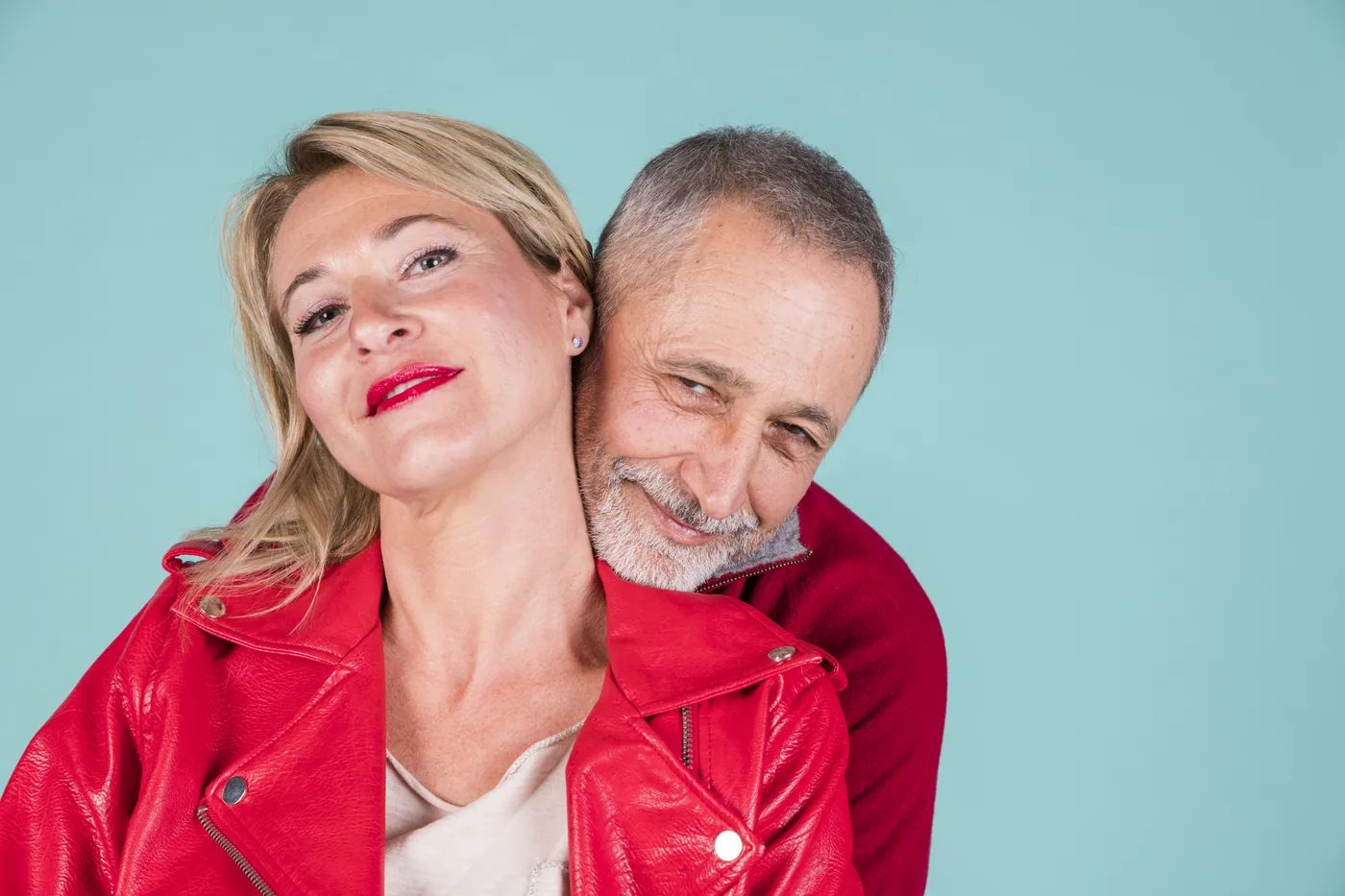 Mature couple sharing an affectionate moment — Meet Florida Senior Singles for Dating Over 50